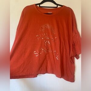 5/$20 old navy t shirt